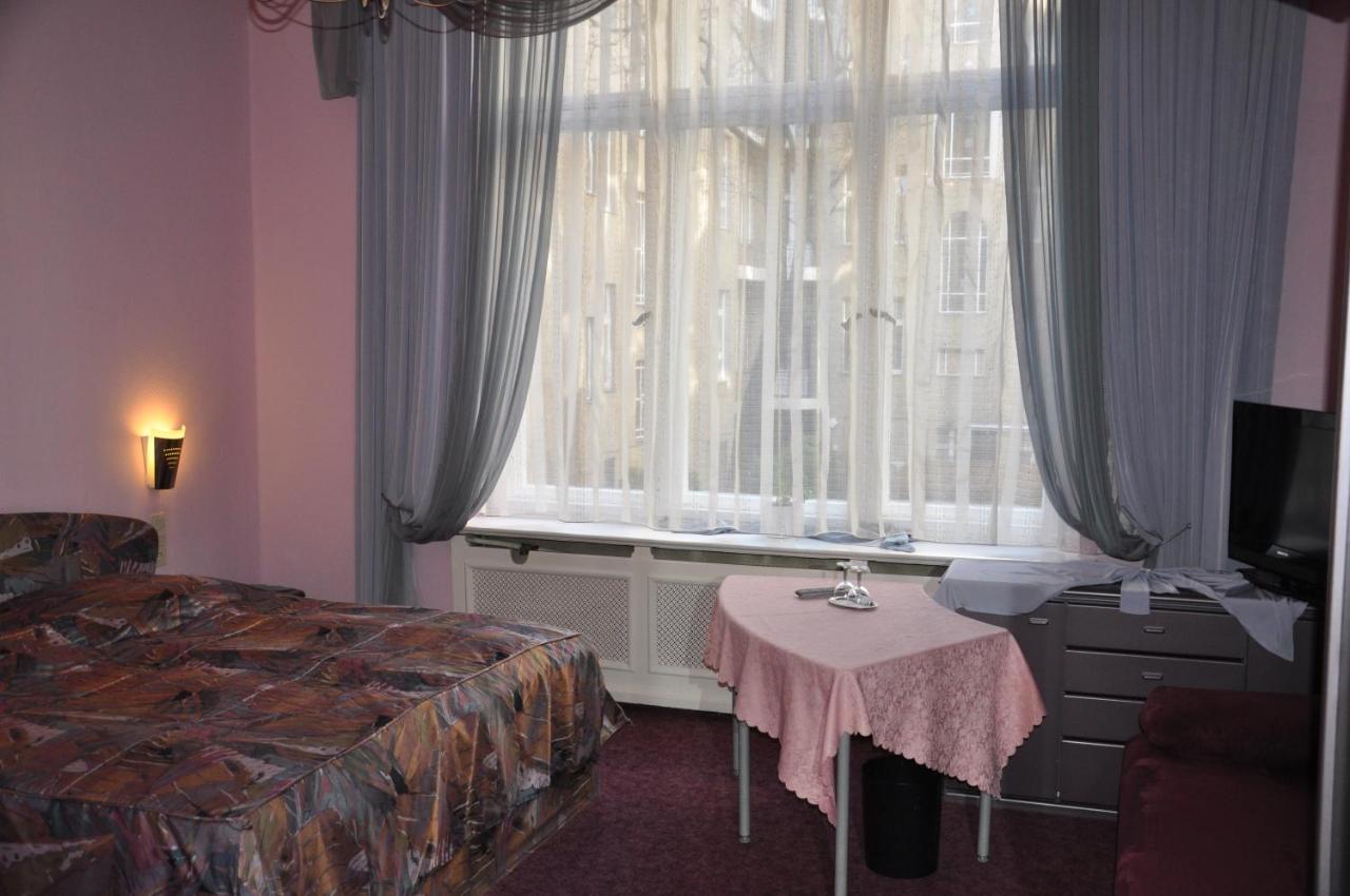 Hotel Pension Savoy Near Kurfuerstendamm Берлин Номер фото